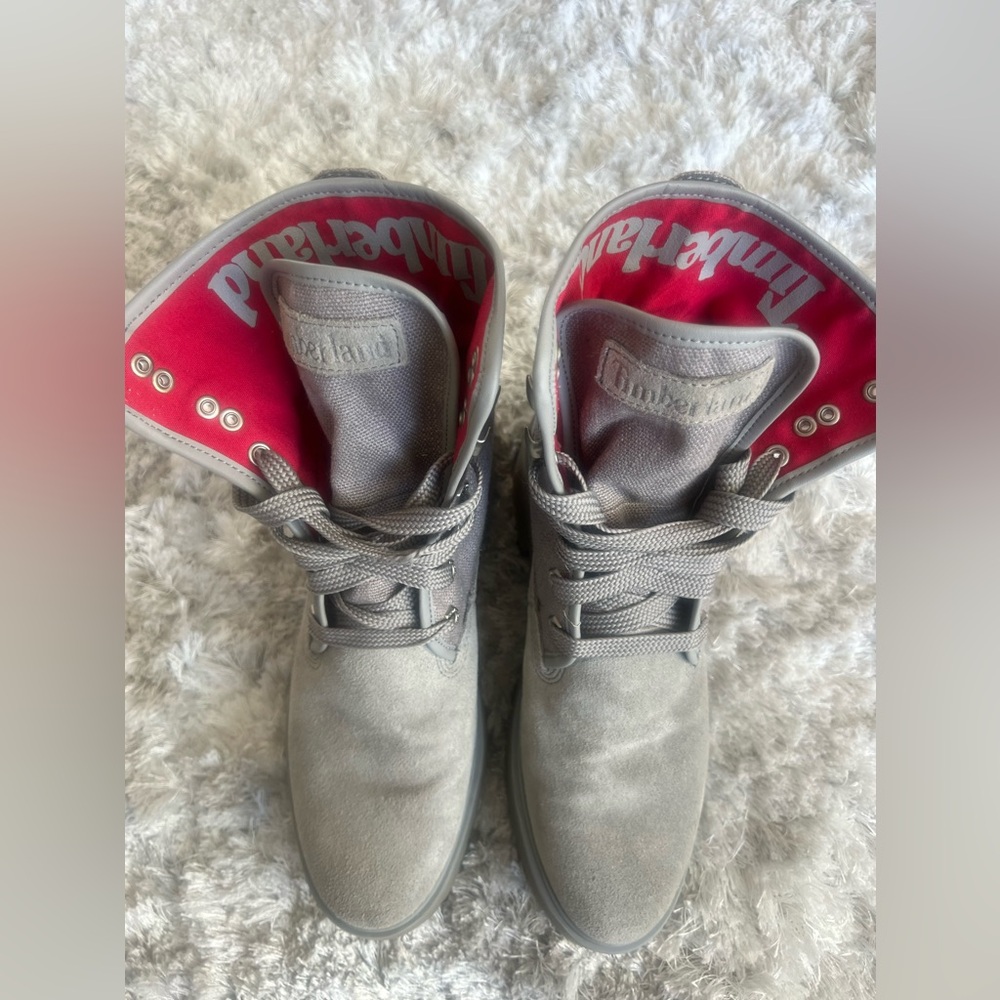 Timberland Gray boots w Red lining - Picture 5 of 8